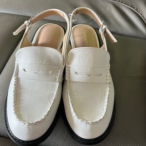Sincerely Jules NWOT Sling Back White Penney Loafers